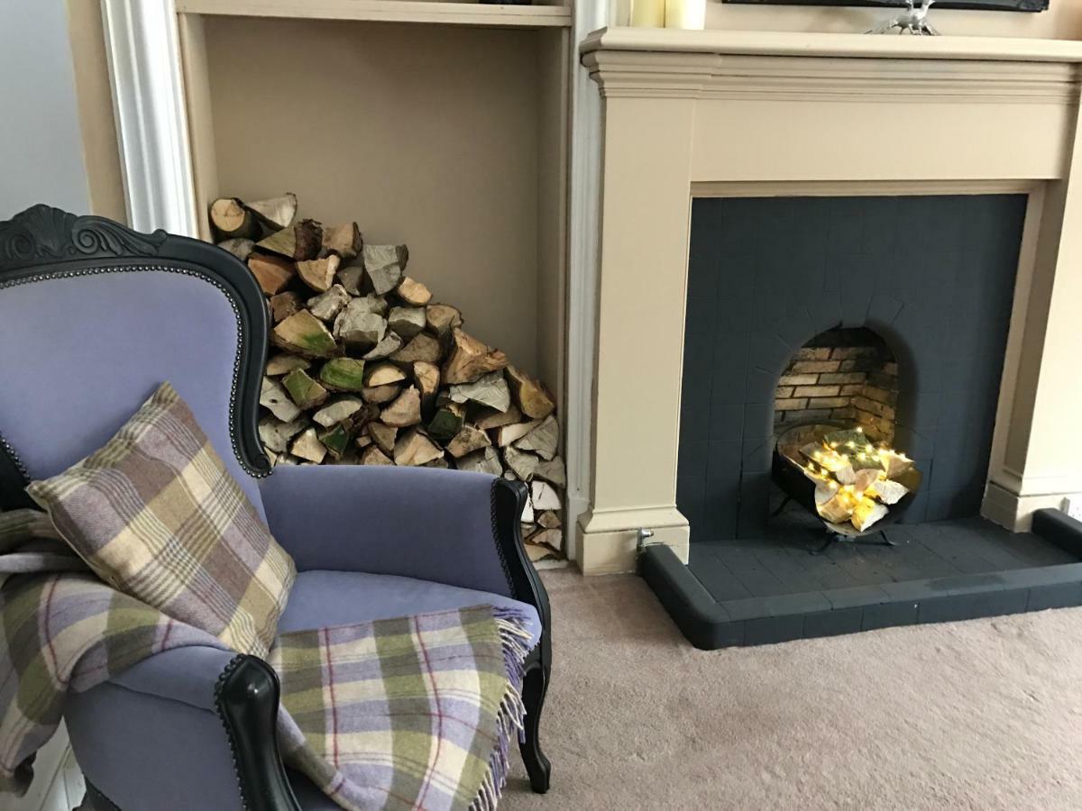 Fernlea Spacious Apartment Arbroath Bagian luar foto